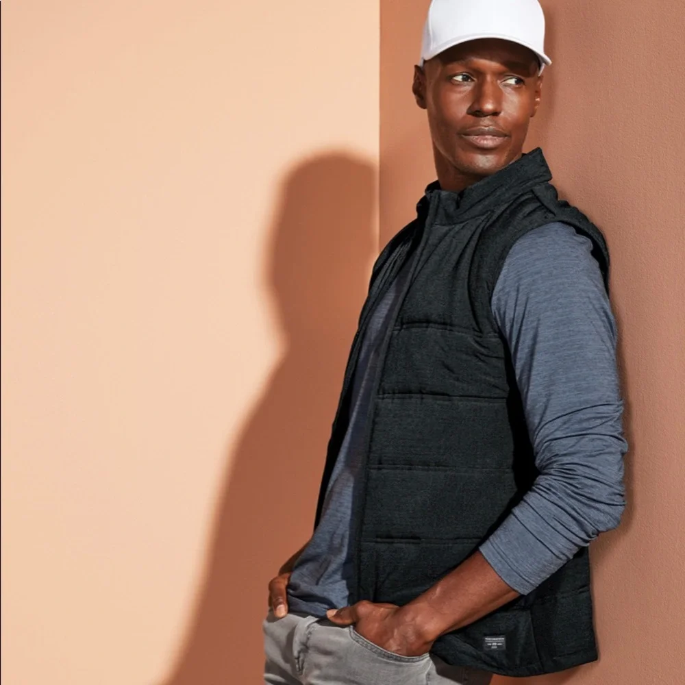 TravisMathew vest - Picture 4 of 8